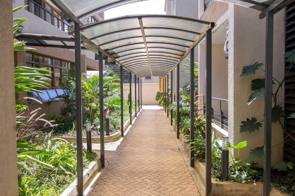 קיסומו Victoria Comfort Inn מראה חיצוני תמונה