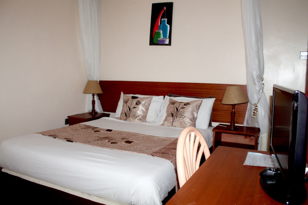 קיסומו Victoria Comfort Inn מראה חיצוני תמונה