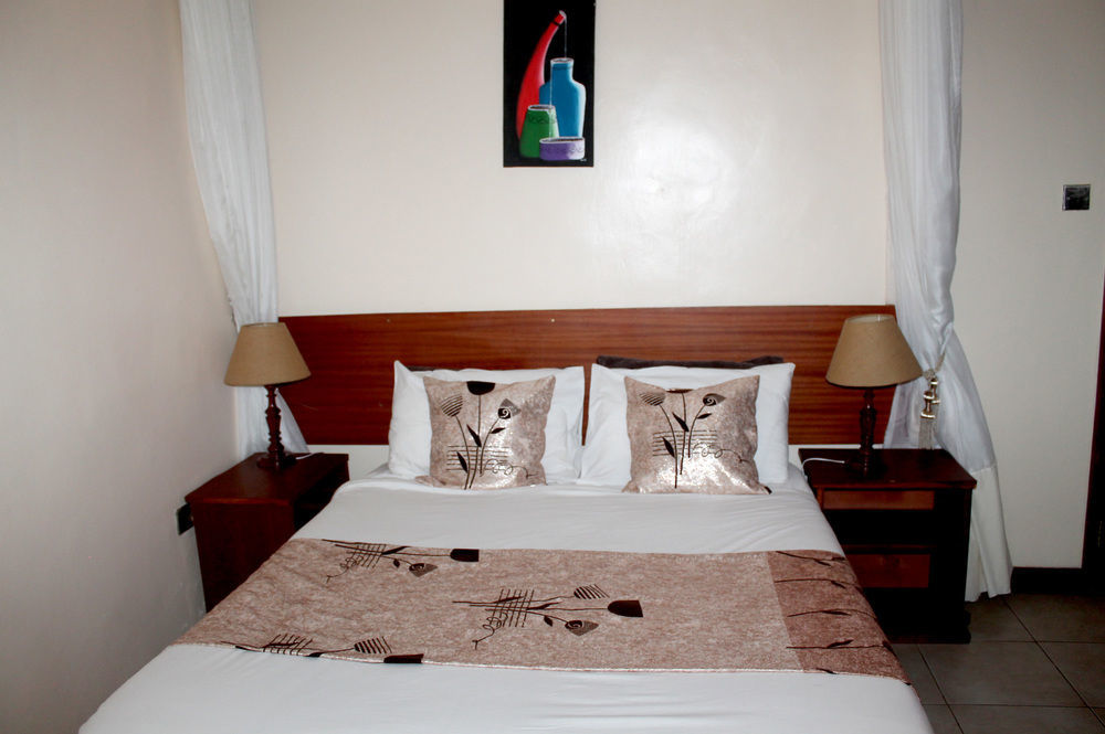 קיסומו Victoria Comfort Inn מראה חיצוני תמונה