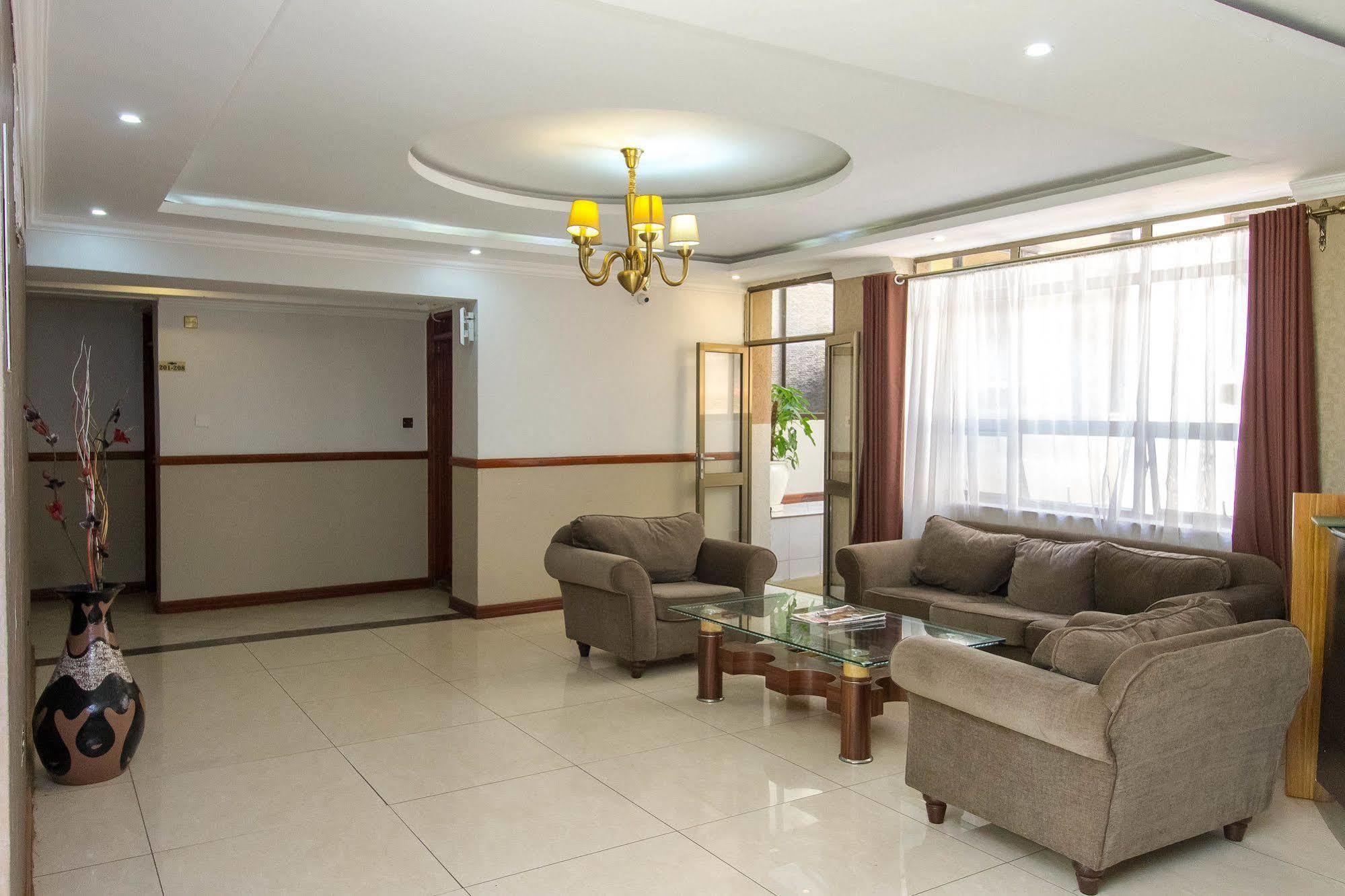 קיסומו Victoria Comfort Inn מראה חיצוני תמונה