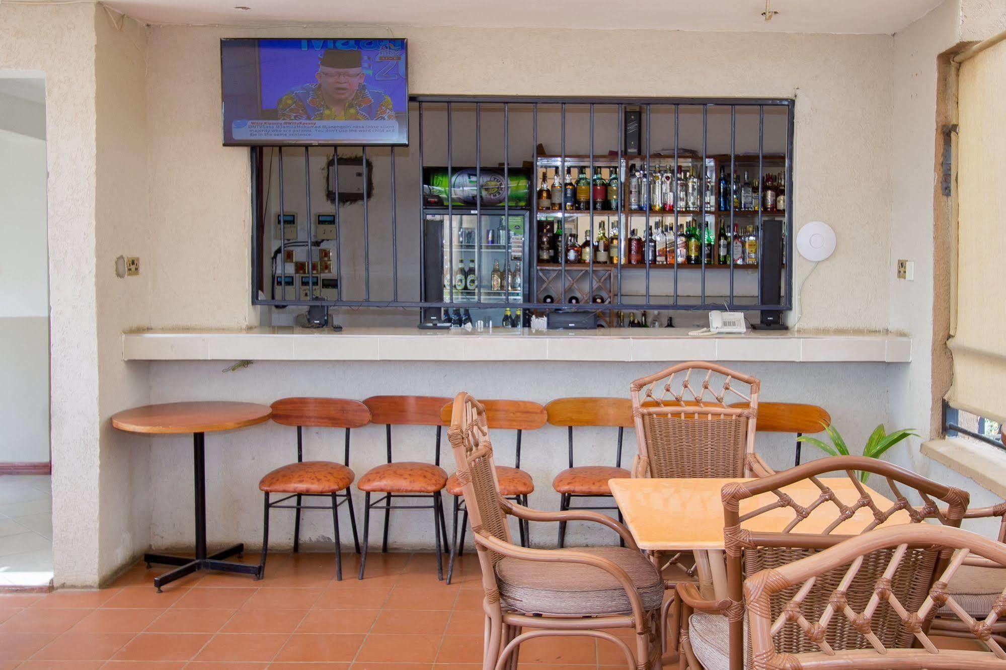 קיסומו Victoria Comfort Inn מראה חיצוני תמונה