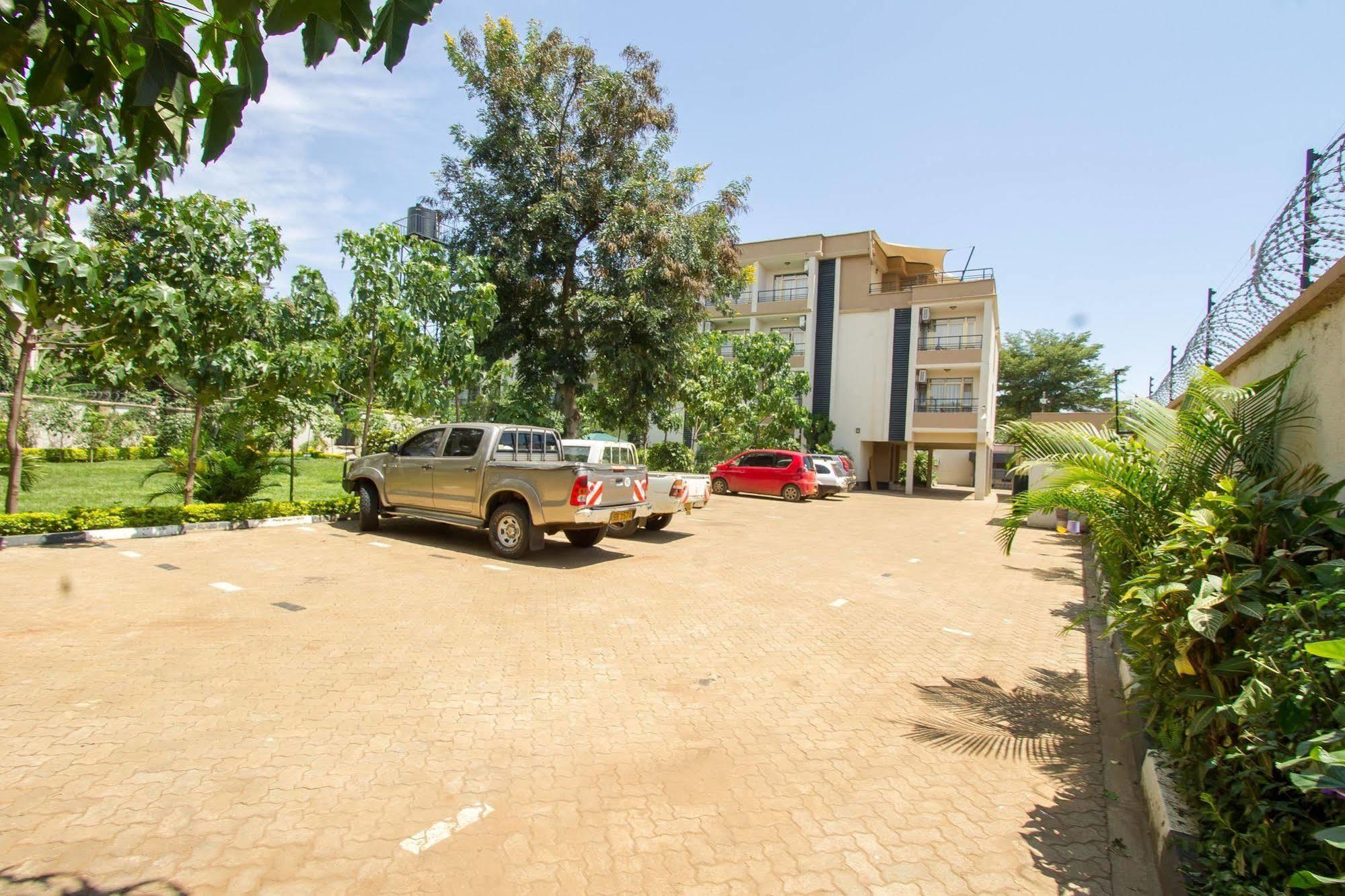 קיסומו Victoria Comfort Inn מראה חיצוני תמונה