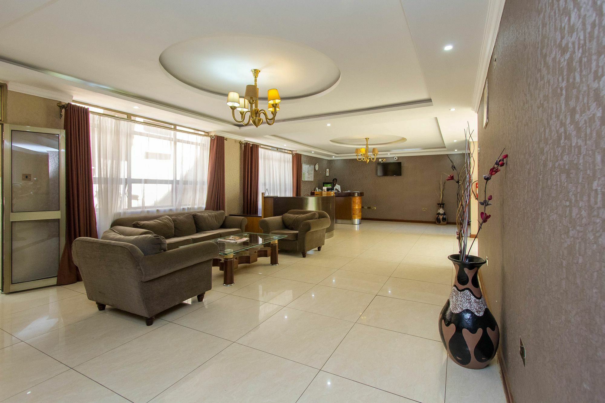 קיסומו Victoria Comfort Inn מראה חיצוני תמונה